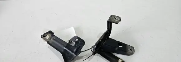 BMW 4 F32 F33 Fender mounting bracket 7255821