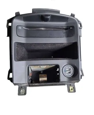 Radio/CD/DVD/GPS head unit