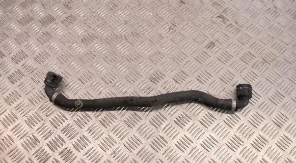 BMW 5 G30 G31 Engine coolant pipe/hose 8602652