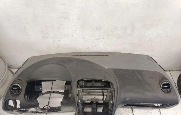 Seat Altea Dashboard 5P0857067
