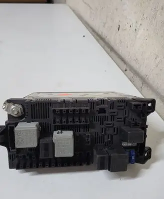 Mercedes-Benz E W211 Fuse module 2115453801 00009481A120