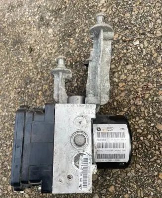 Lancia Thema ABS Pump P68157545AA