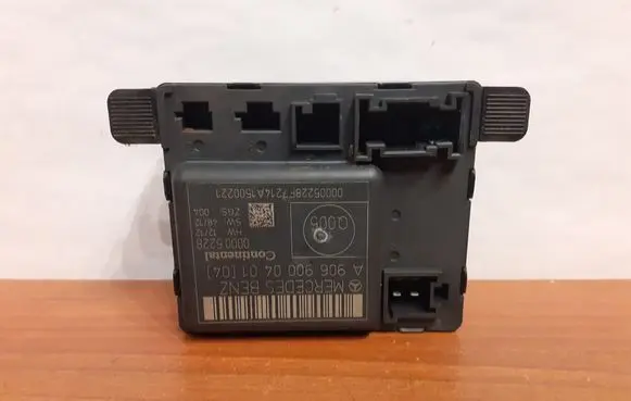 Mercedes-Benz Sprinter W906 Door control unit/module A9069000401 6964