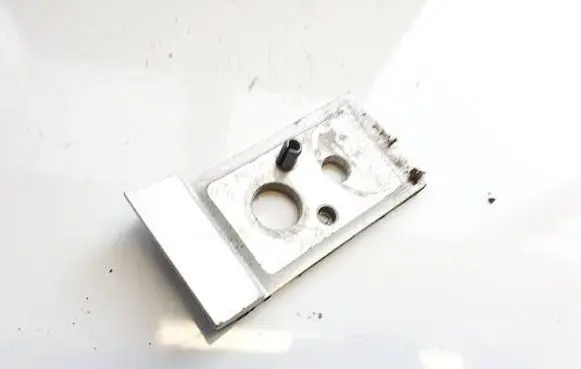Audi TT TTS Mk2 Front door upper hinge 8j0809823d