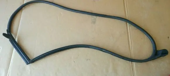 Audi A5 Rubber seal loading door 8W6831708