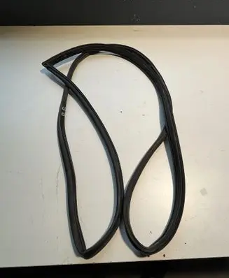 Mitsubishi Pajero Rubber seal front door (on door) 