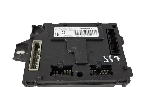 Renault Clio IV Other control units/modules 284B10447R