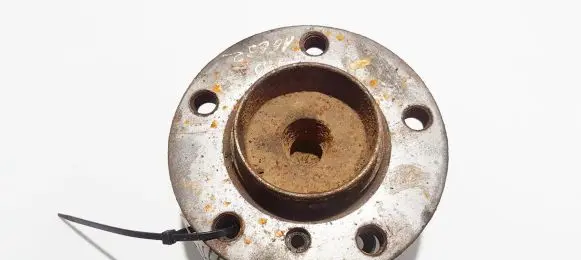 BMW 7 E65 E66 Front wheel hub