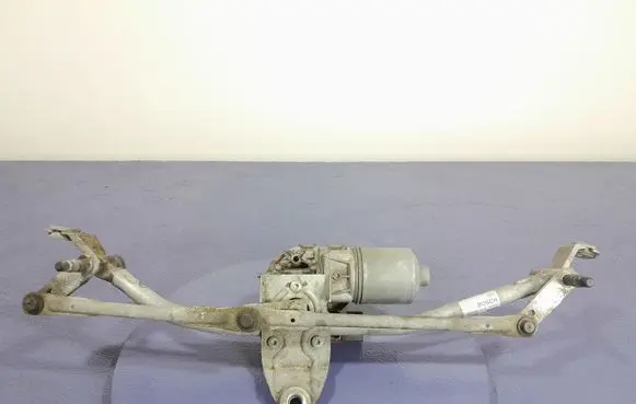 BMW X3 F25 Front wiper linkage and motor 7213275