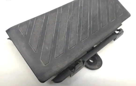 Volkswagen Tiguan Foot rest pad/dead pedal 5QB864775 5q1864777c