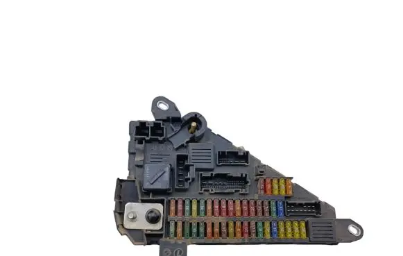 BMW 5 E60 E61 Fuse module 6906618 518956024