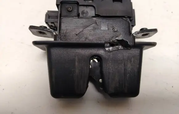 Renault Laguna III Tailgate/trunk/boot lock/catch/latch 8200747429A 244007