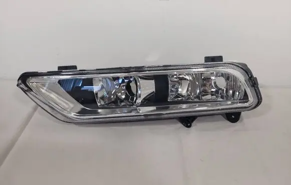 Volkswagen PASSAT B7 Front fog light 05350913 P21N