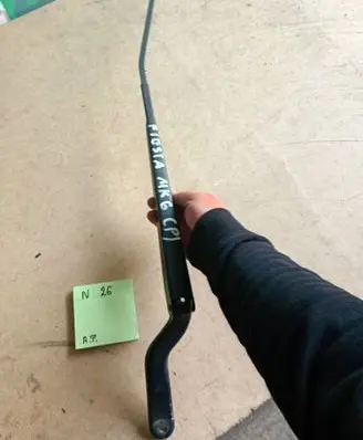 Ford Fiesta Front wiper blade arm 9855666