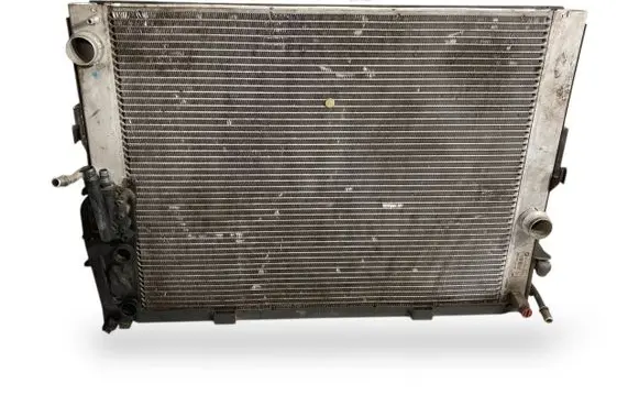 BMW 7 E65 E66 Coolant radiator 7507972 17117507972 7507970