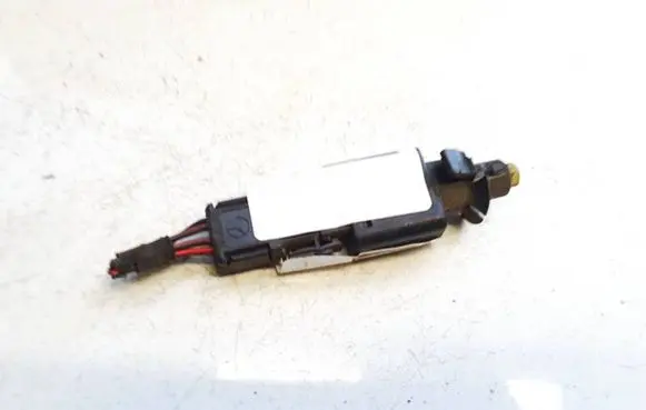 Mercedes-Benz C W202 Brake pedal sensor switch 0005457709
