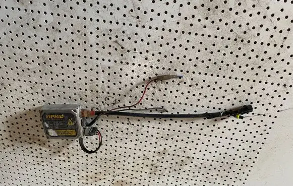 Mercedes-Benz Sprinter W901 W902 W903 W904 Headlight ballast module Xenon