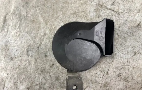 Volvo V70 Horn signal 9178848
