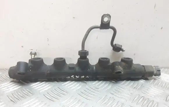 Toyota Corolla Verso E121 Fuel main line pipe