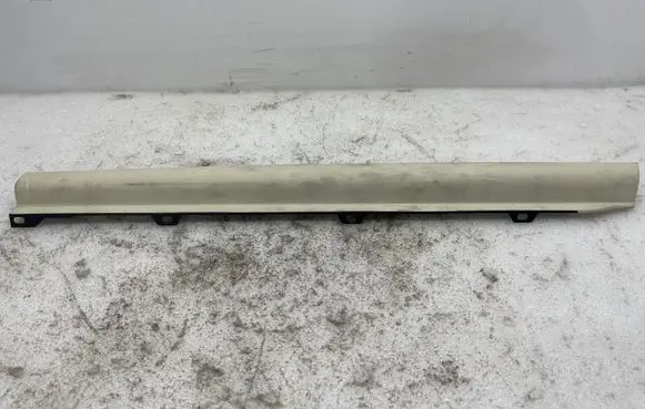 Tesla Model X Rear door card panel trim 105372900b