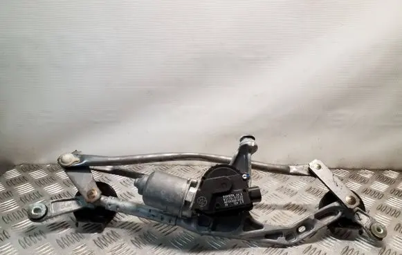 Toyota Auris E180 Front wiper linkage and motor 8511002330