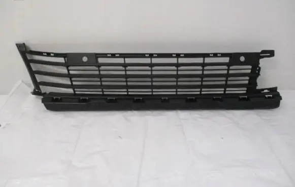 Opel Vivaro Front bumper lower grill 98118232XT