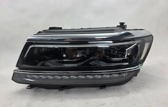 Volkswagen Tiguan Headlight/headlamp 5NB941113E