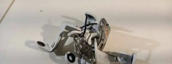 Tesla Model Y Rear door hinge set 