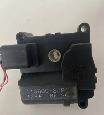 Toyota Corolla Verso AR10 Air flap motor/actuator 1138002051