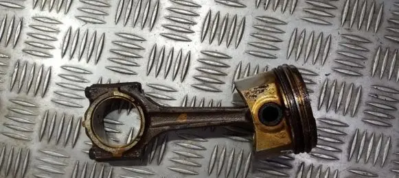 Fiat Punto (176) Piston with connecting rod