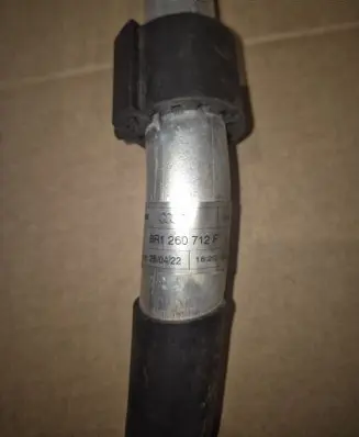 Porsche Macan (95B) Air conditioning (A/C) pipe/hose 8R1260712F