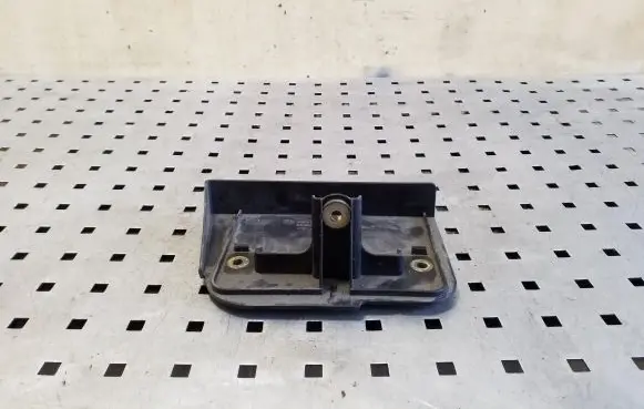 Other engine bay part