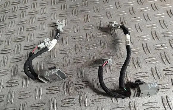 Ford Kuga I Fuel injector wires 9688246780