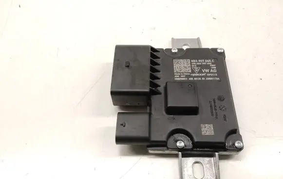 Audi A5 Other control units/modules 8B3907045C