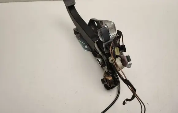 Mercedes-Benz C W204 Handbrake/parking brake lever assembly A2044200484