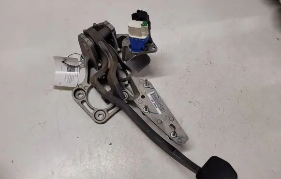 Ford Galaxy Brake pedal 7G9N2D094KA