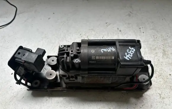 BMW 5 GT F07 Air suspension compressor/pump
