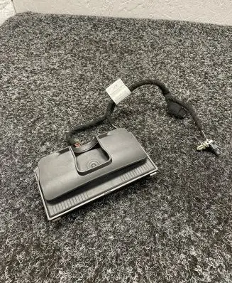 BMW X5 F15 Wireless charging module 8807424 9396081