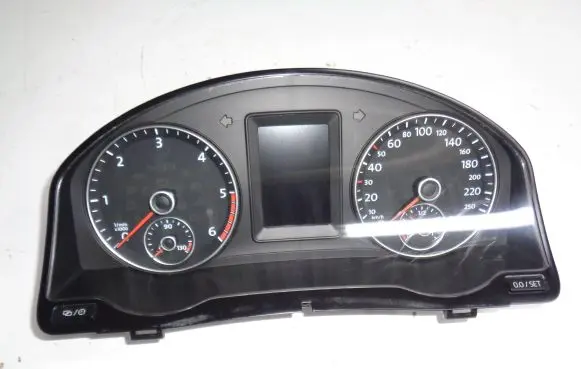 Volkswagen Scirocco Speedometer (instrument cluster) 1K8920874D VD1048140