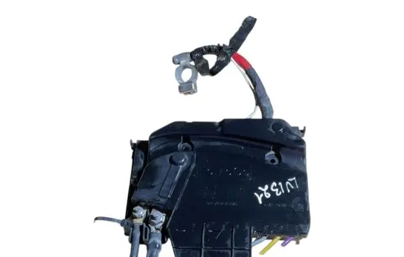 Ford Focus Positive wiring loom AV6t14a067bb