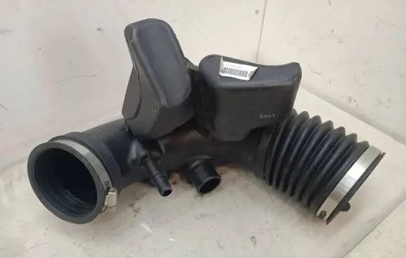 Ford Mustang V Air intake duct part BR339F805BD S768C BR339F805
