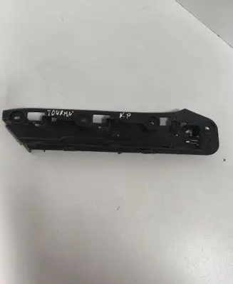Volkswagen Touran I Front bumper mounting bracket 1T0807049