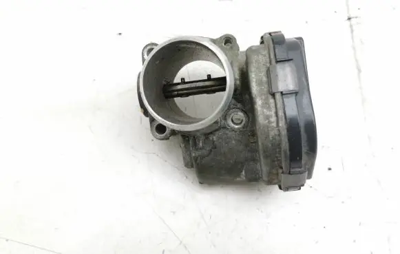 Peugeot 508 Throttle valve 9673534480