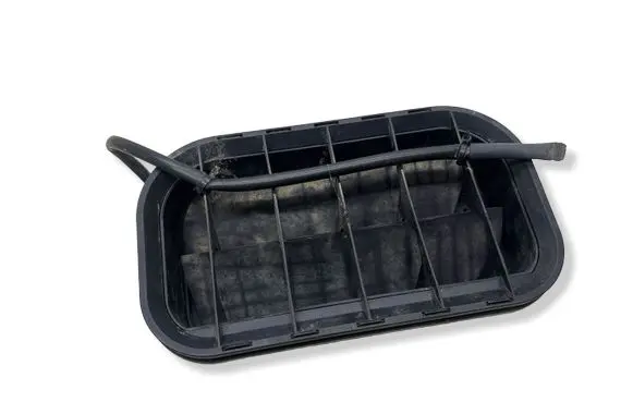 Audi A4 S4 B5 8D Quarter panel pressure vent 4A0819181