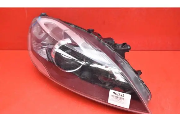 Volvo V40 Headlight/headlamp 31283333