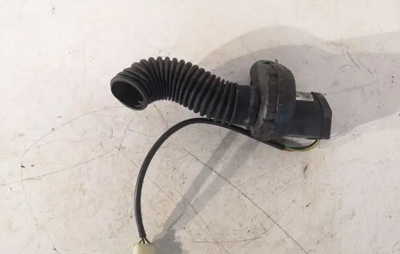 BMW 5 E39 Engine control unit/module fan 0130002831