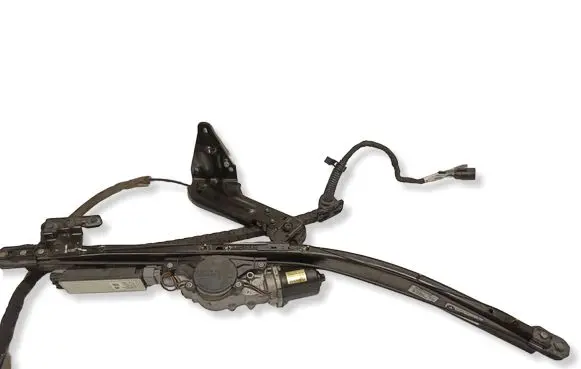 Chrysler Pacifica Sliding door latching motor 68186017AHA S2024E 171240811