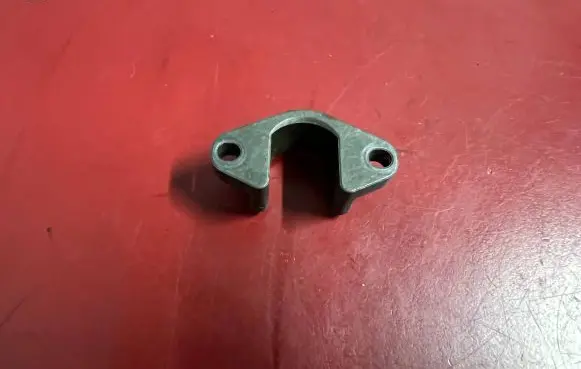 BMW 5 E60 E61 Fuel Injector clamp holder 7787215 13537787215