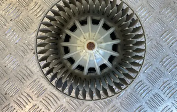 Mercedes-Benz E W211 Heater fan/blower A2308216351 9140010471