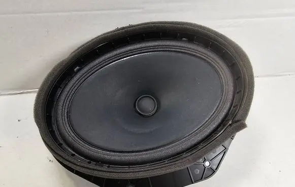 Volkswagen Amarok II Front door speaker LB5T-18808-BB